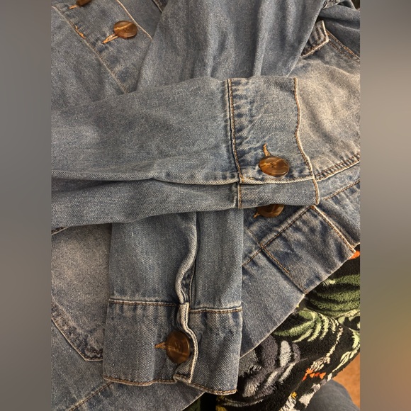 Kensie Blue Denim Jacket with Button Front - Picture 9 of 9